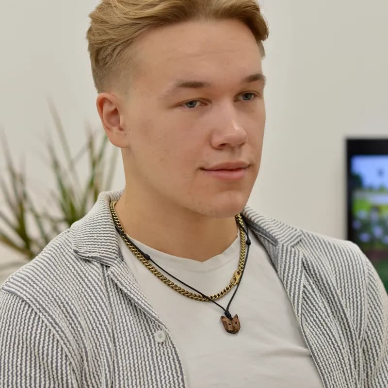 Viimistletud kesklahuga soeng Tartu barbershop